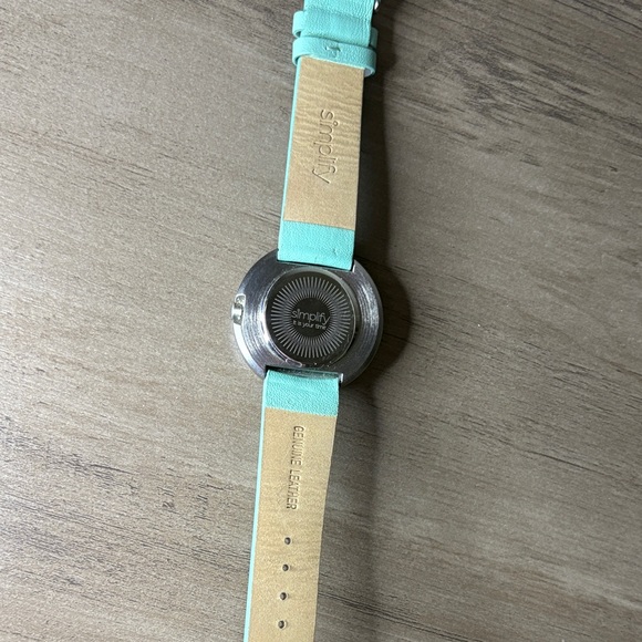 Simplify 2700 Unisex Women’s Mint Green Leather Watch SIM2705 - Picture 6 of 9
